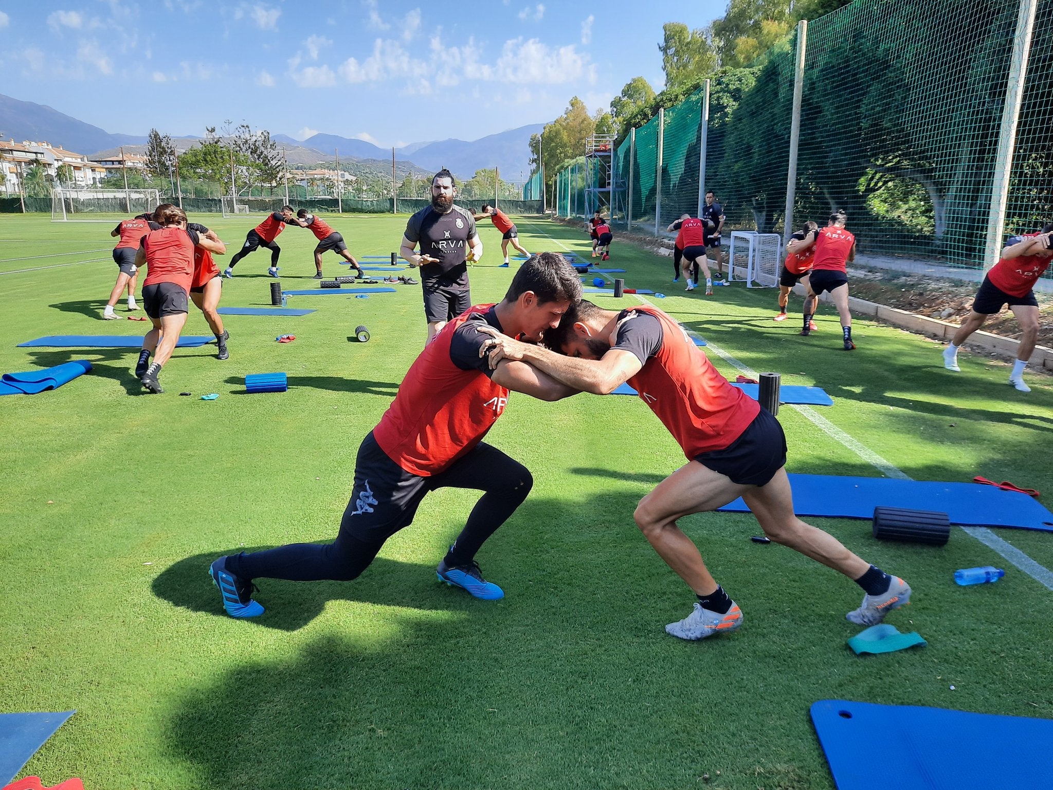 La Cultural sigue con sus entrenamientos en Marbella a la espera de su primer partido.