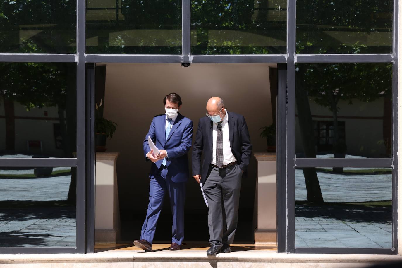 El presidente de la Junta de Castilla y León, Alfonso Fernández Mañueco, y el vicepresidente y consejero de Transparencia, Ordenación del Territorio y Acción Exterior, Francisco Igea, presentan el balance del primer año de legislatura.