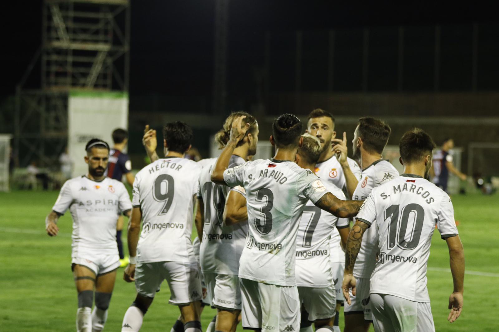 El Marbella Fútbol Center acogió el partido de la primera eliminatoria del playoff exprés