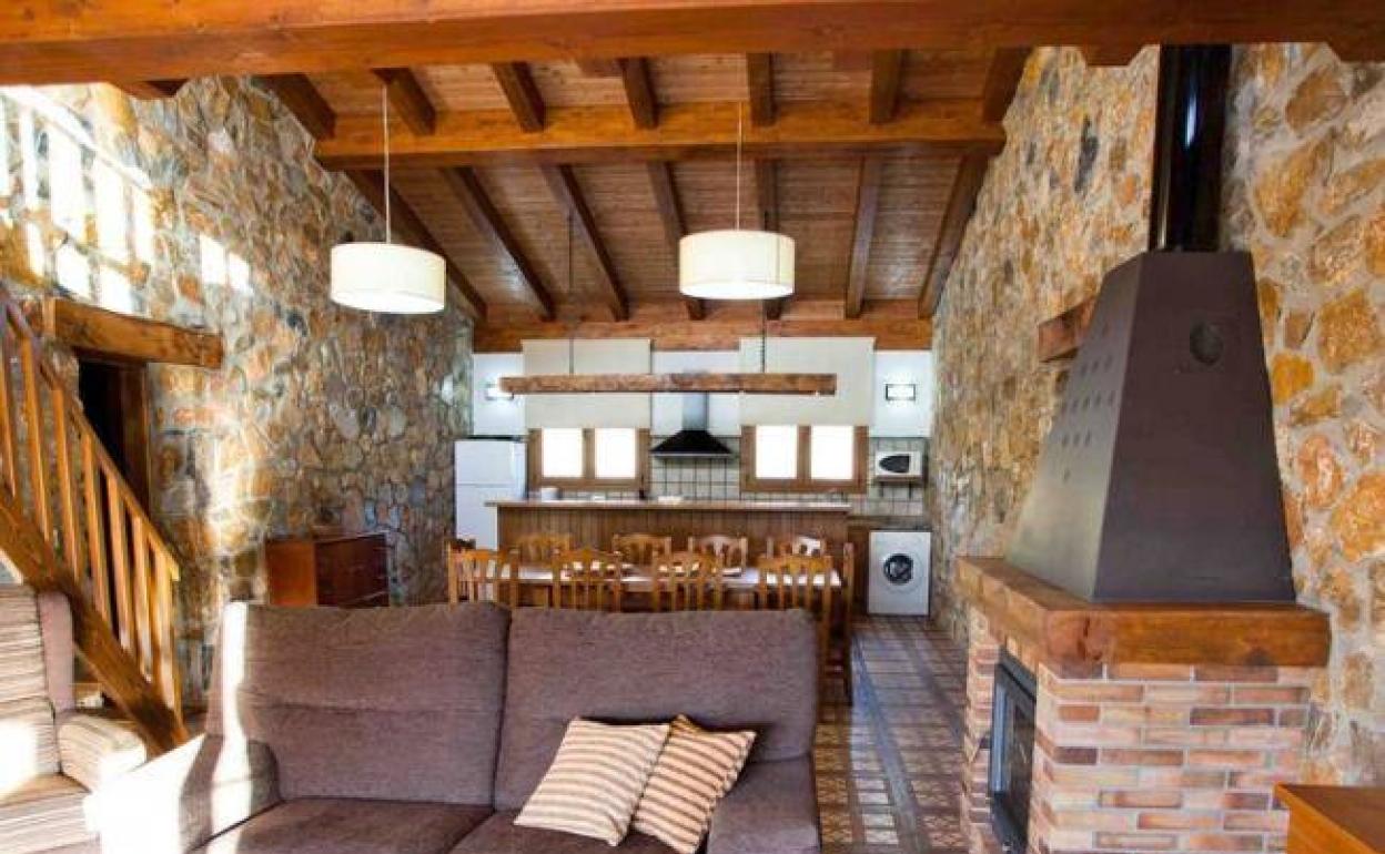 Casa rural de archivo.