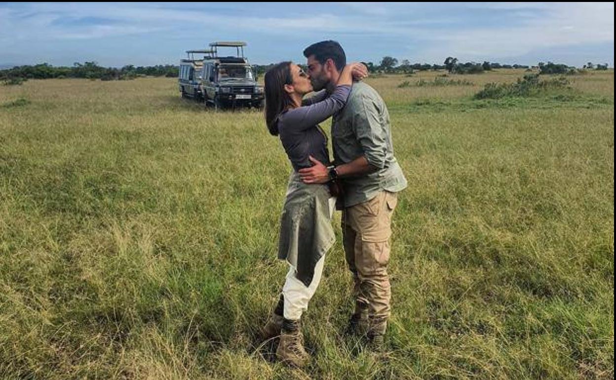 Paula y Miguel en un viaje por Kenia. 