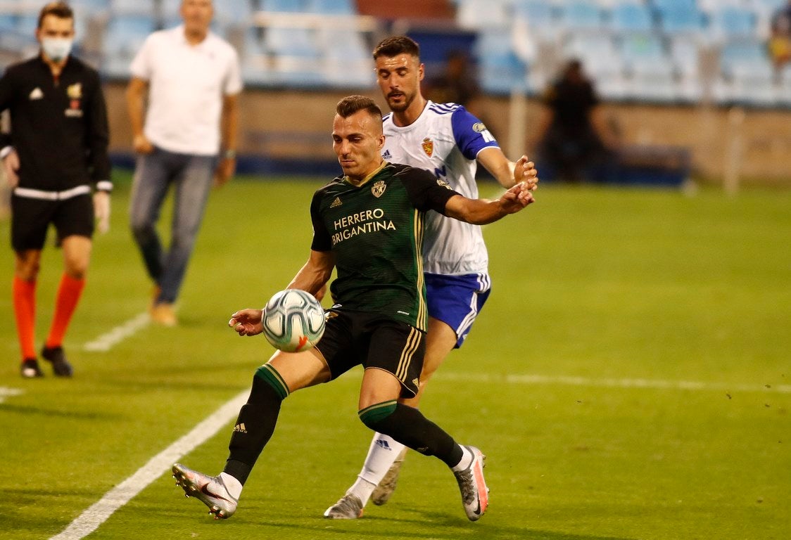 Un lance del partido disputado este lunes.