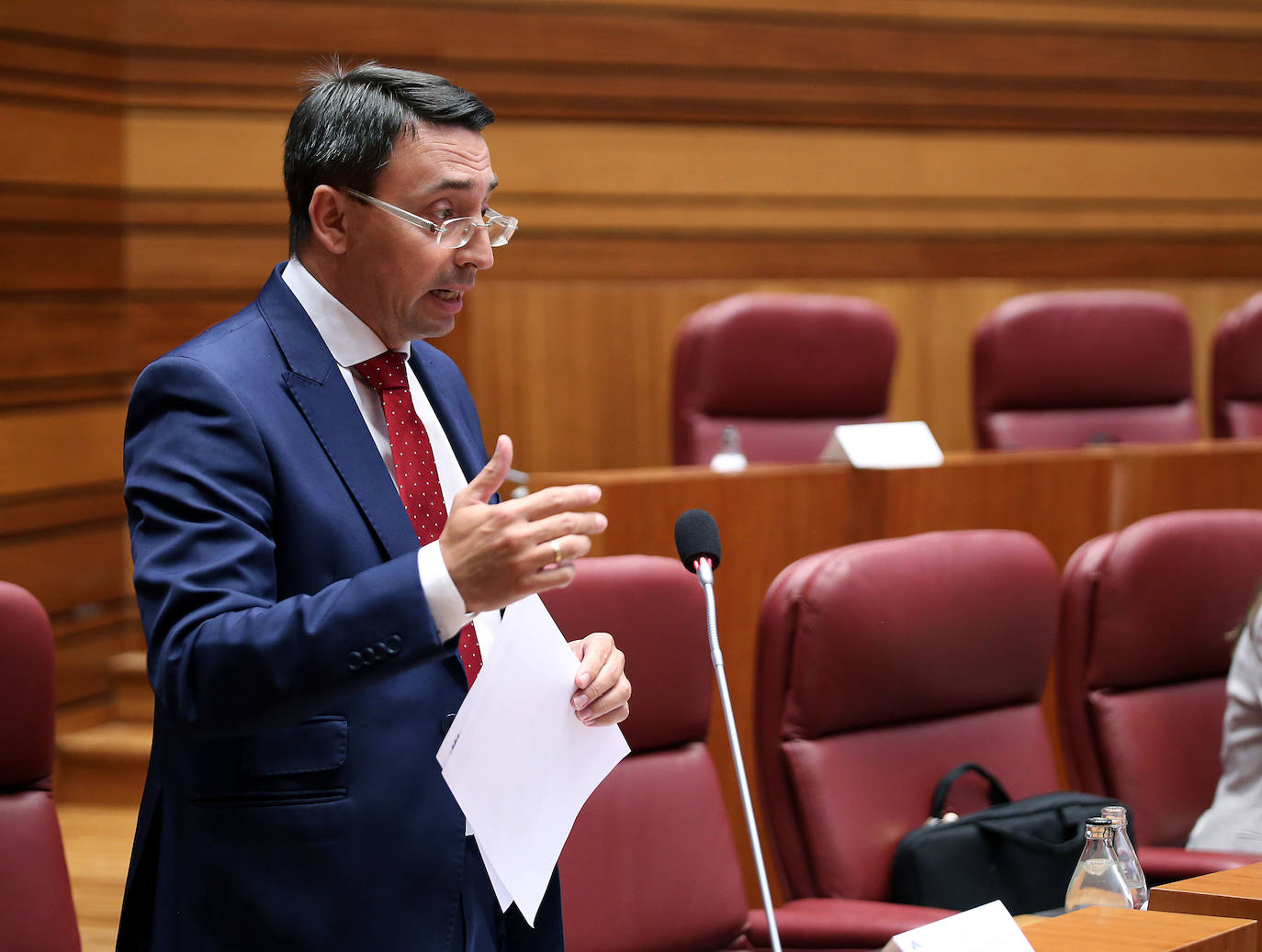 Fotos: Pleno en las Cortes de Castilla y León