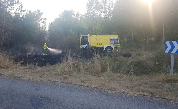 Imágenes del incendio en San Cibrián.