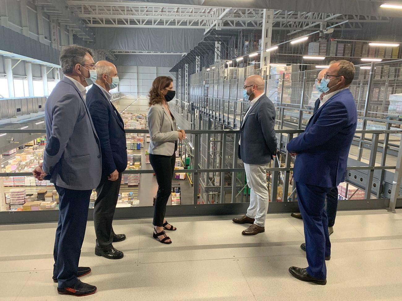 Visita de la consejera de Empleo e Industria, Carlota Amigo al Bloque Logístico de Mercadona en Villadangos del Páramo