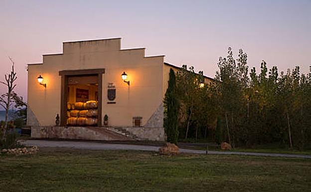 Una de las instalaciones de la Bodega de Casar de Burbia.