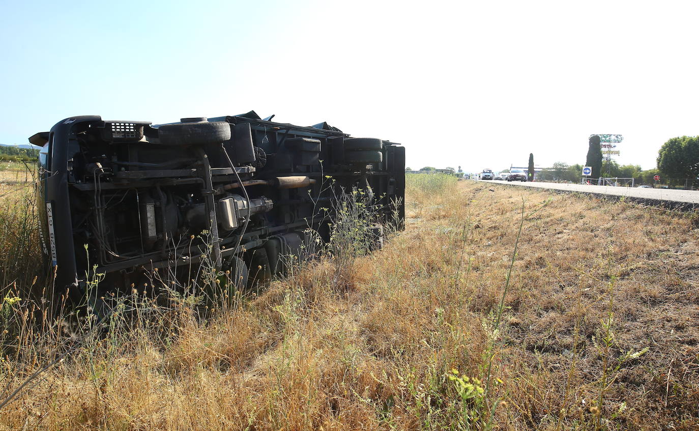 Fotos: Accidente en Carracedelo