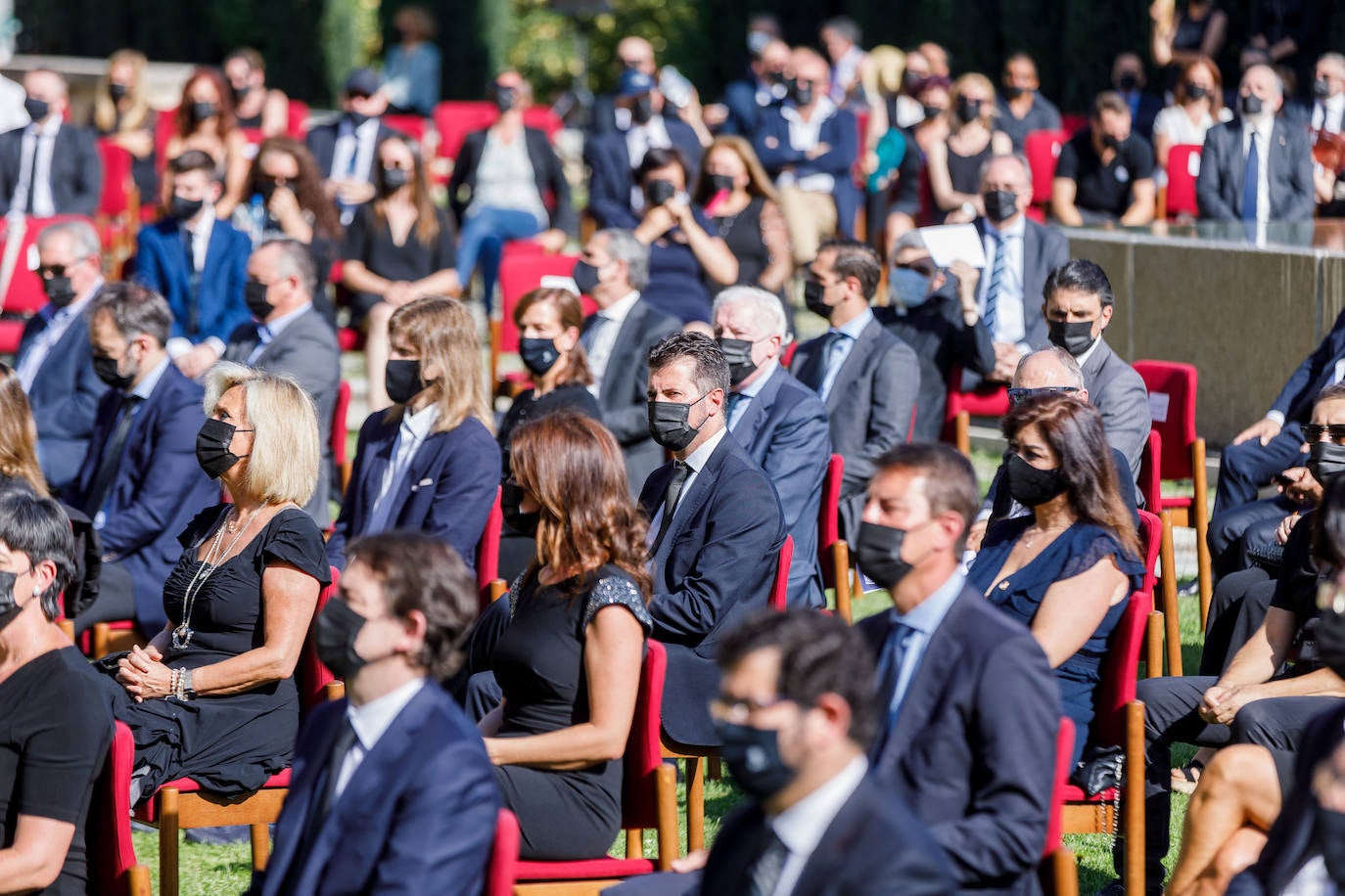 Fotos: Homenaje institucional de la Junta a las víctimas de la covid-19