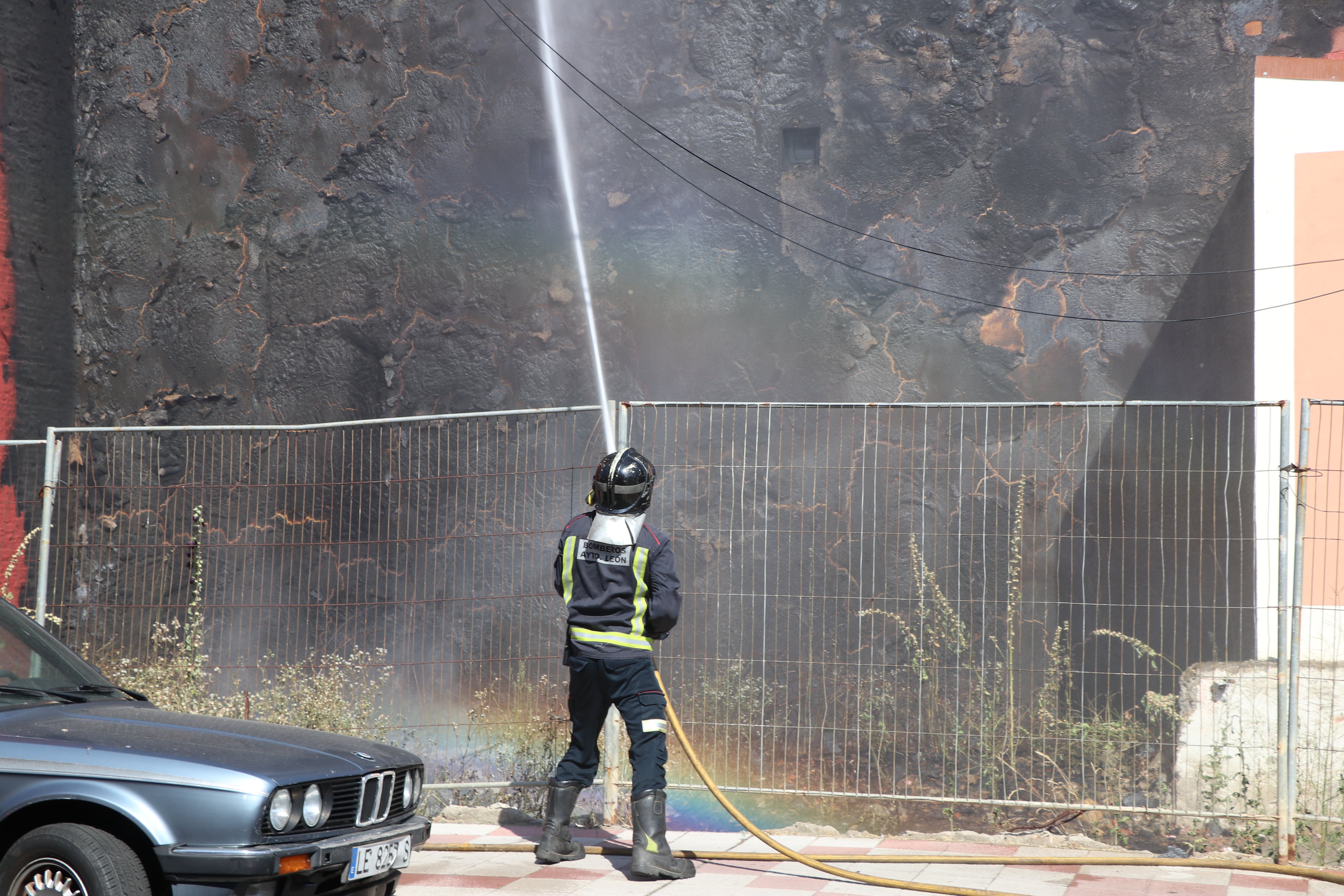 El incendio aparentaba mayor gravedad en los primeros momentos. 