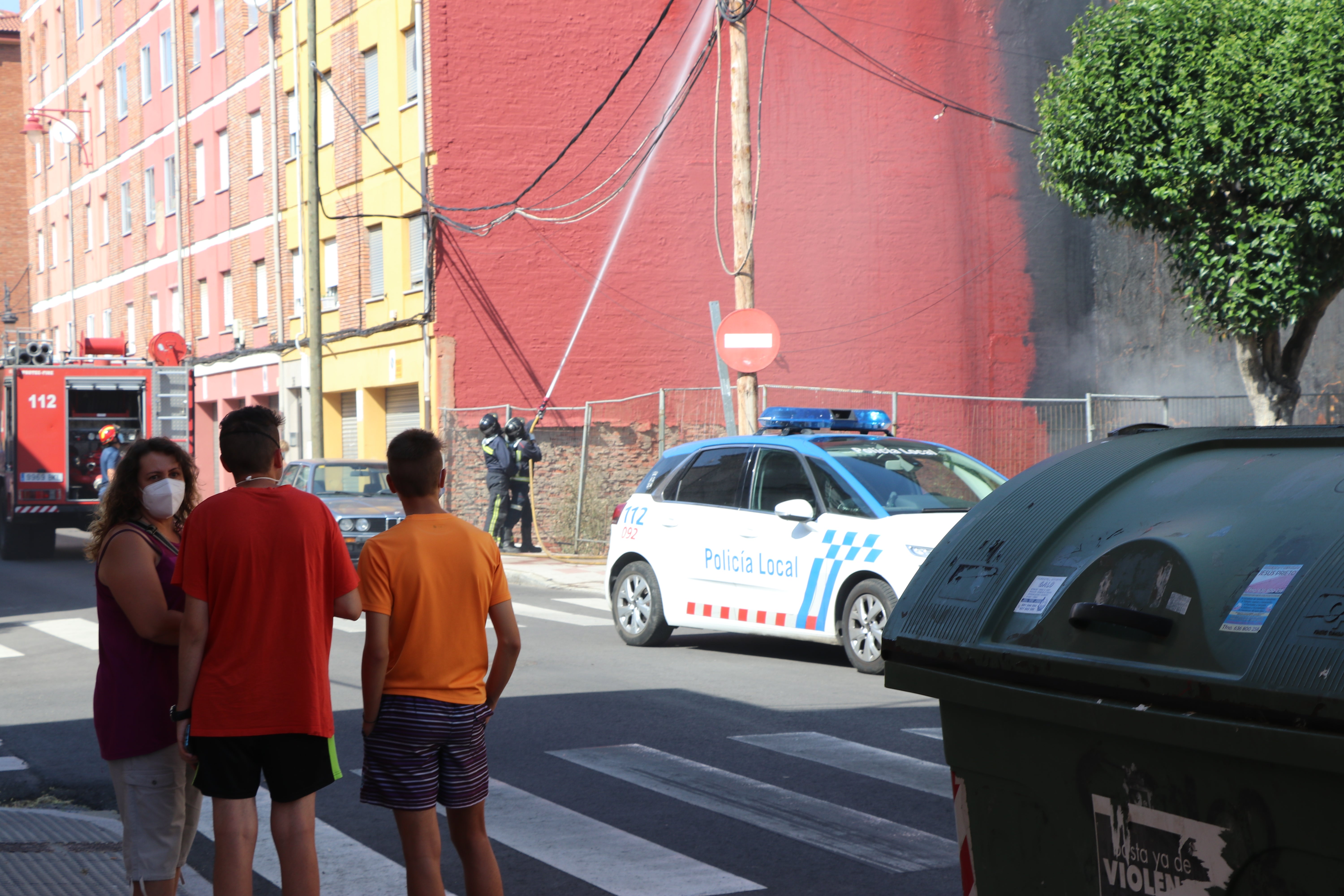 El incendio aparentaba mayor gravedad en los primeros momentos. 