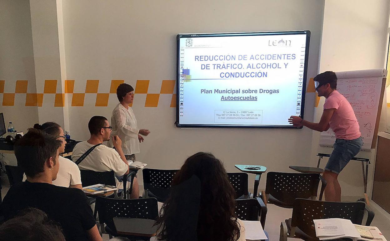 León lanza una campaña para concienciar a los jóvenes sobre el consumo cero de alcohol al volante