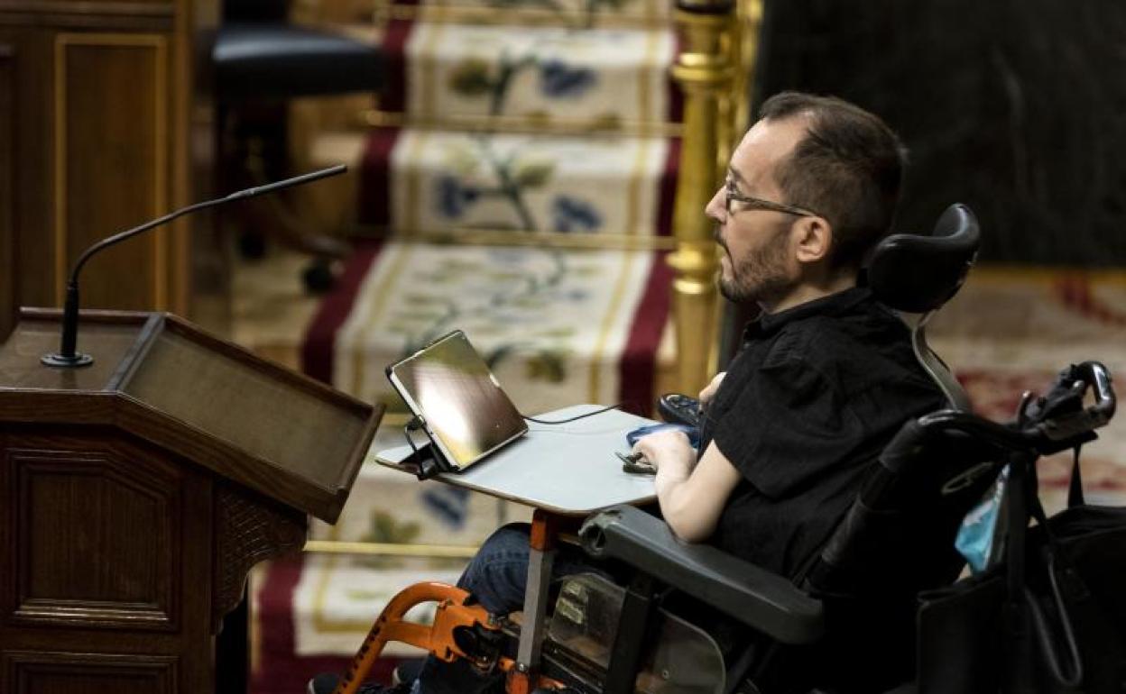 El Congreso aplaza la obra para facilitar el acceso de Echenique al hemiciclo