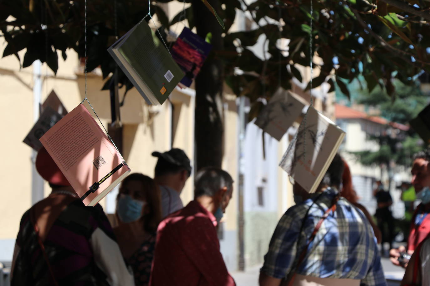 La iniciativa busca fomentar la lectura en papel. 