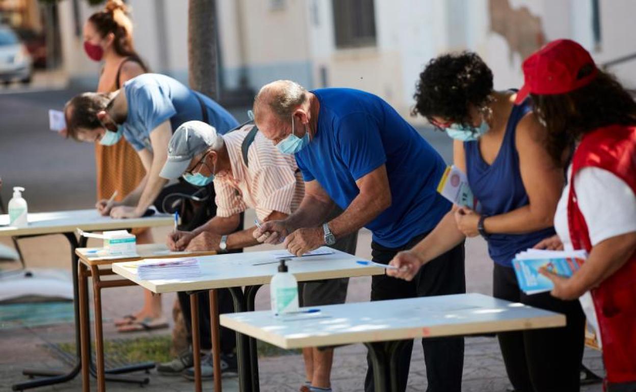 Pruebas PCR para detectar positivos en Terrassa (Barcelona). 