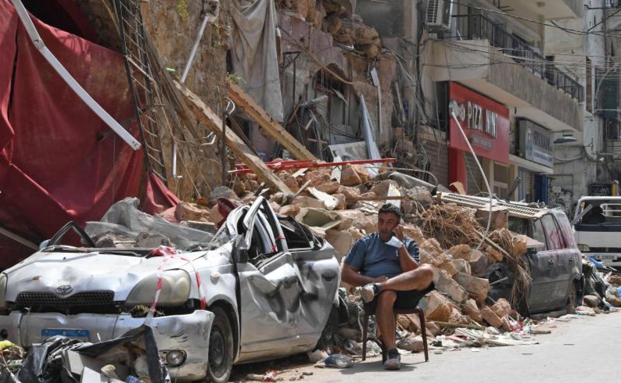 Los habitantes de Beirut tratan de recuperar la normalidad una semana después de la fatídica explosión en el puerto.