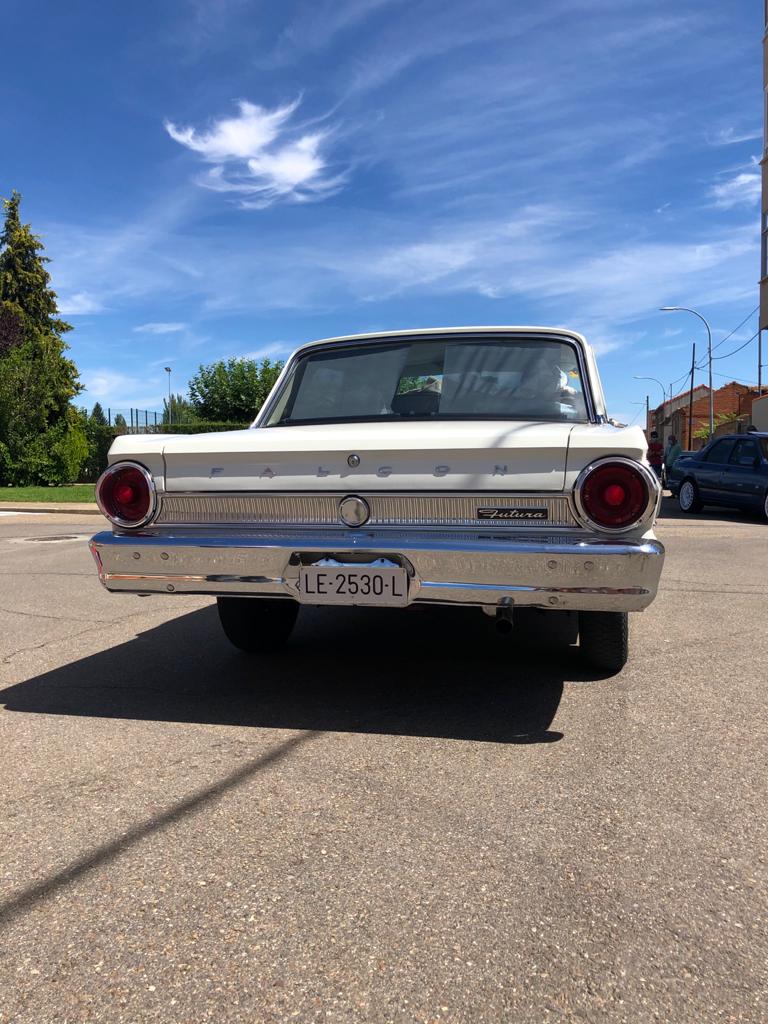 Los coches clásicos reinan en Santa María. 