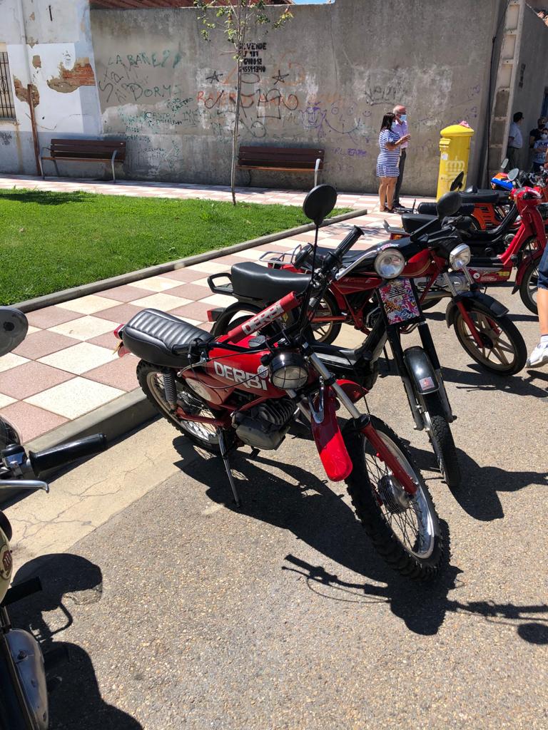 Los coches clásicos reinan en Santa María. 