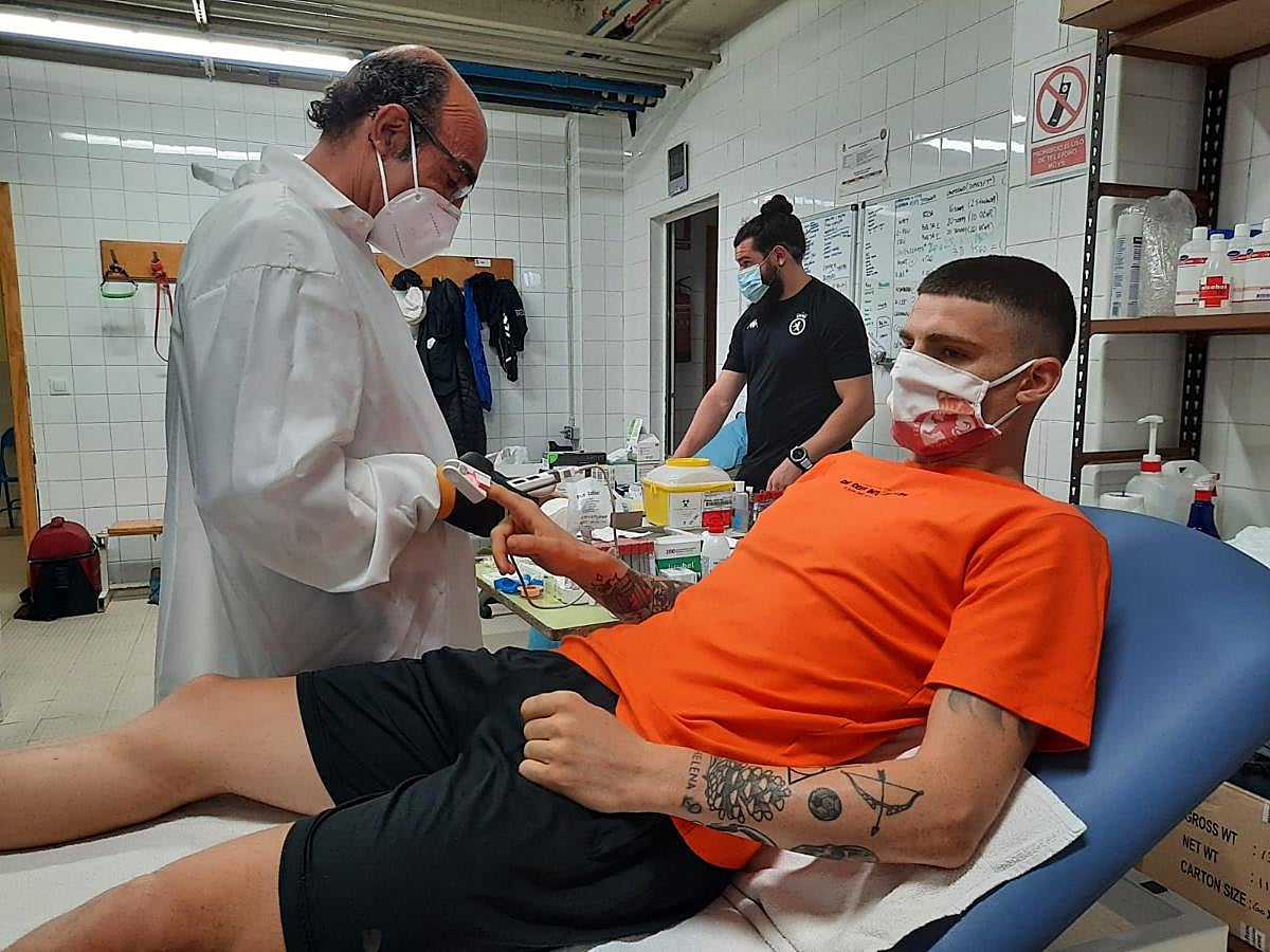 La plantilla de la Cultu se somete a las pruebas médicas. 