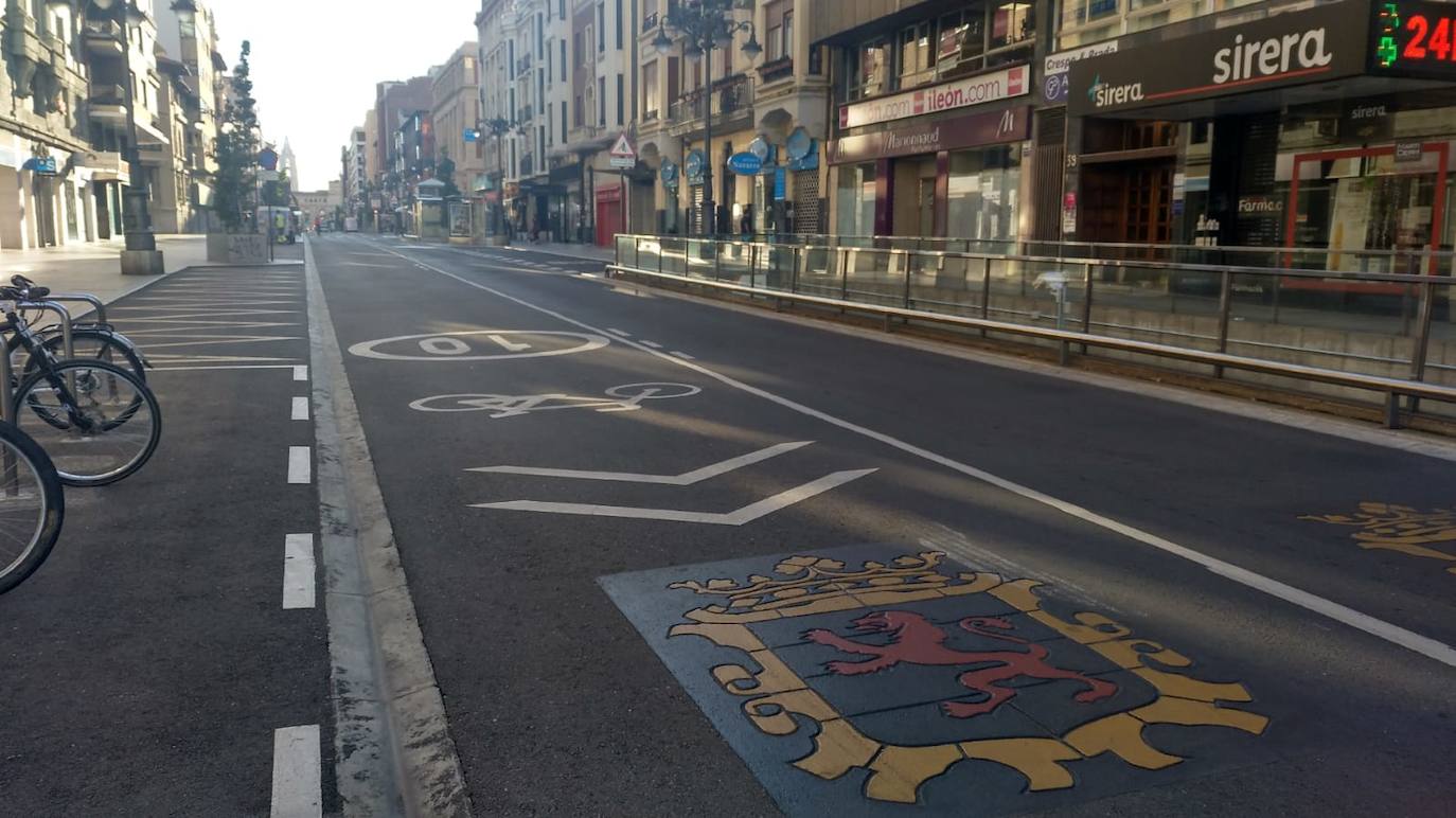 Inicio de las obras de peartonalización en la avenida de Ordoño II de León