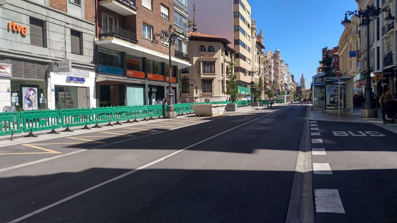 Inicio de las obras de peartonalización en la avenida de Ordoño II de León