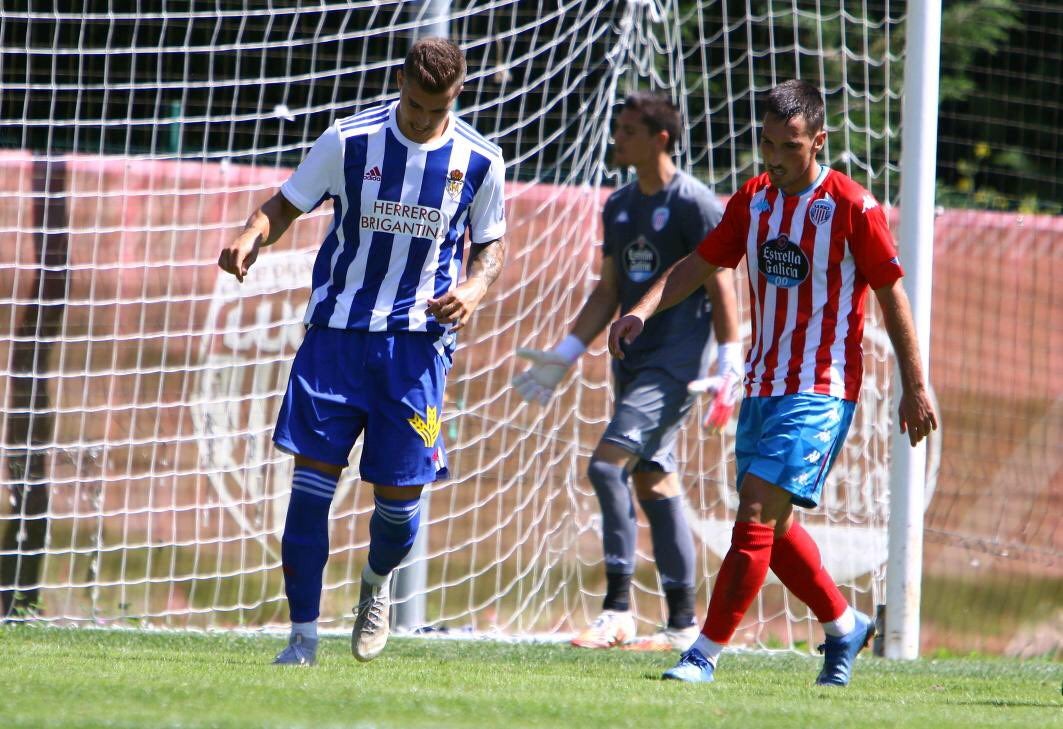 Fotos: Primer amistoso de pretemporada de la Deportiva