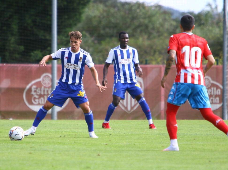 Fotos: Primer amistoso de pretemporada de la Deportiva