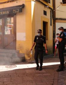 Imagen secundaria 2 - Varios momentos de la intervención. 