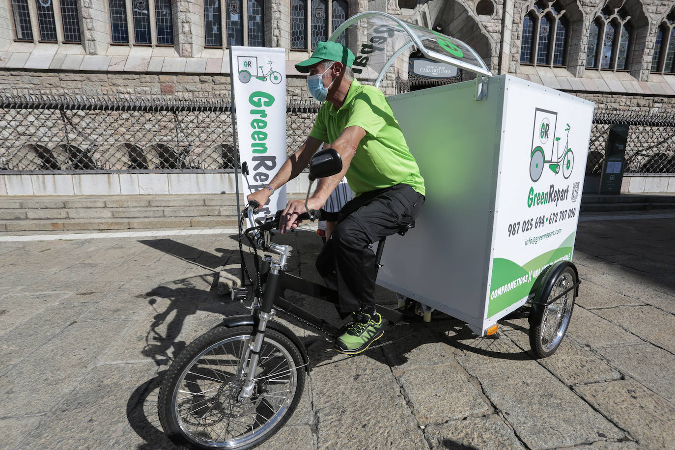 Fotos: Presentación de un servicio de recogida y reparto con triciclos eléctricos de Green Repart