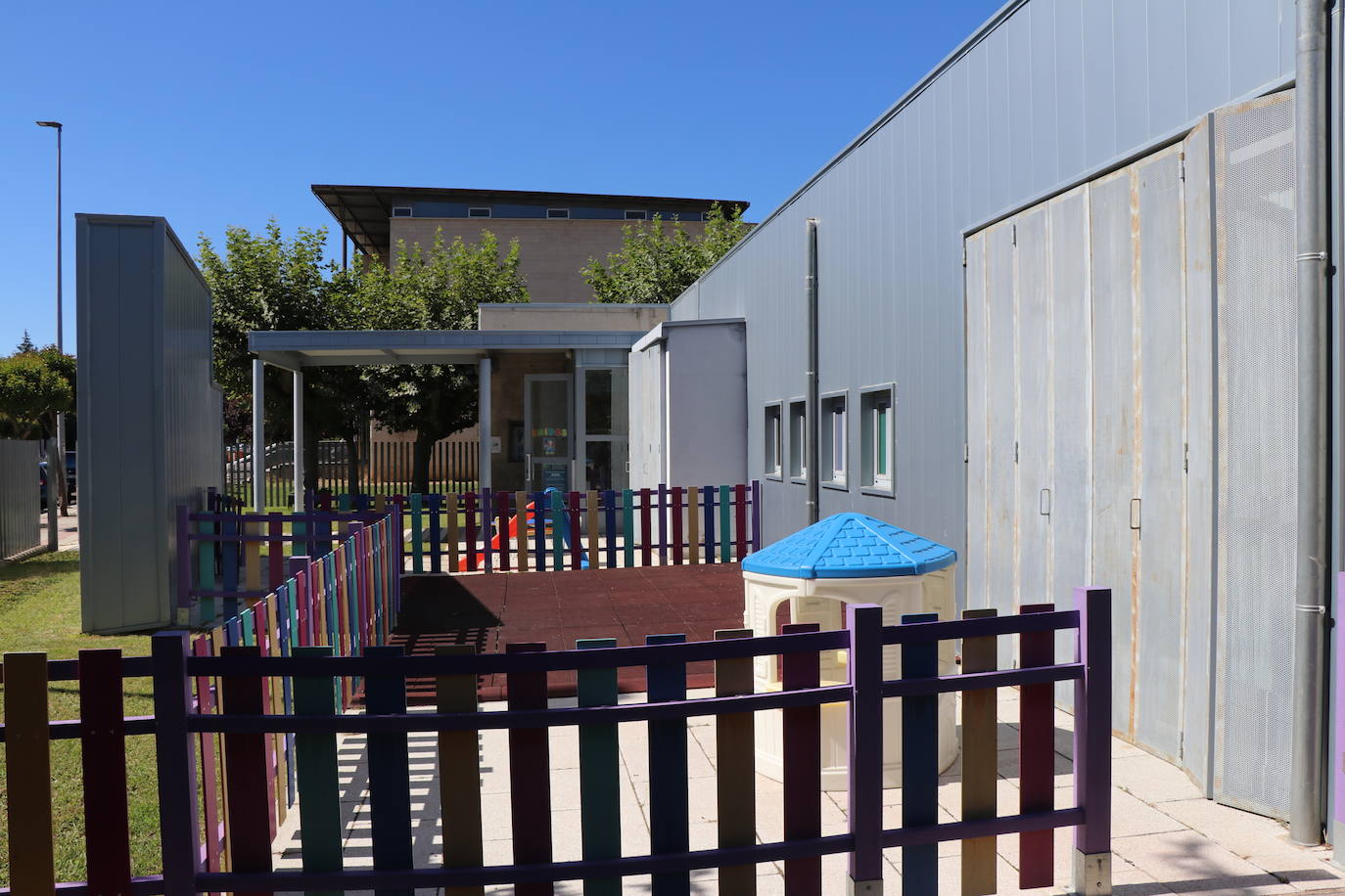 Vera López visita la Escuela Infantil Santa Margarita. 