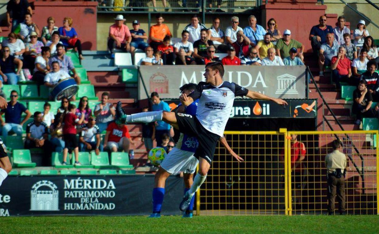 Del Castillo, en un partido con el Mérida.