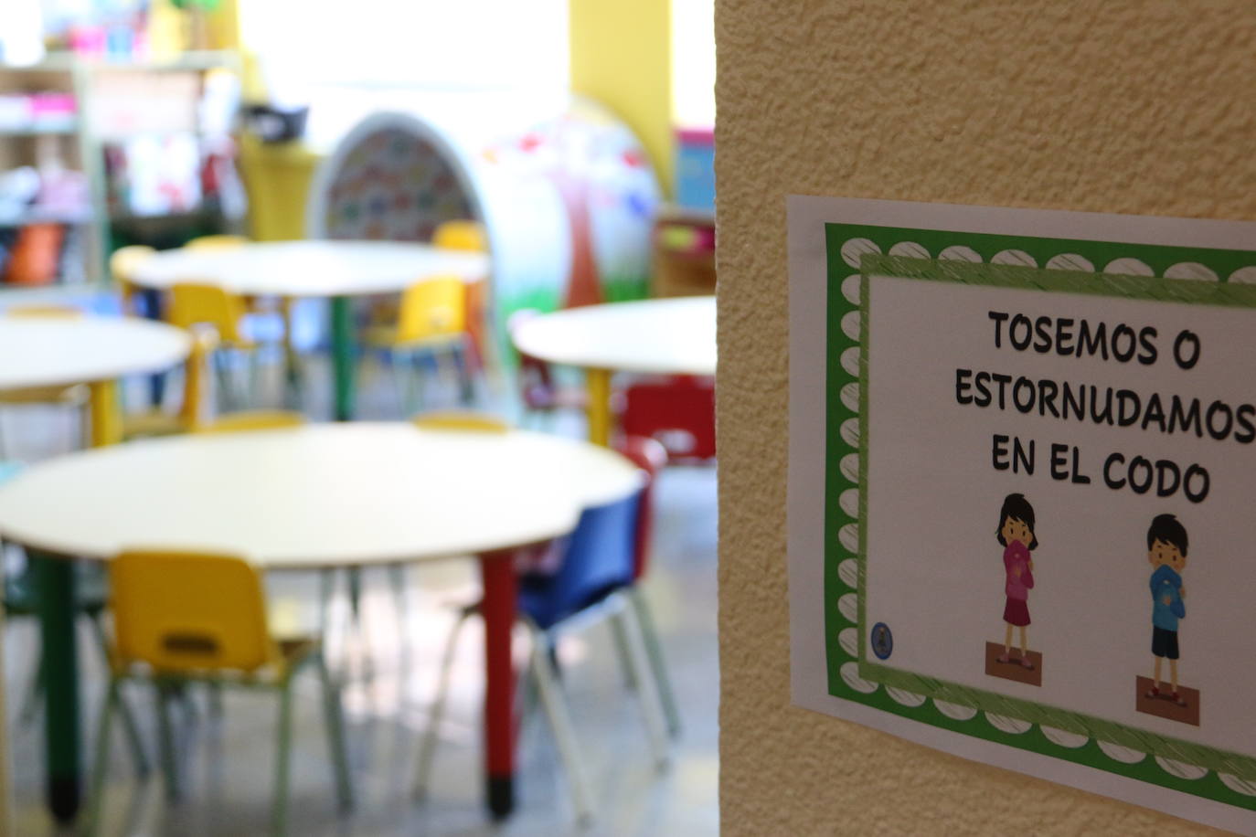 El centro educativo se prepara para que los más pequeños regresen al aula entre medidas de seguridad.