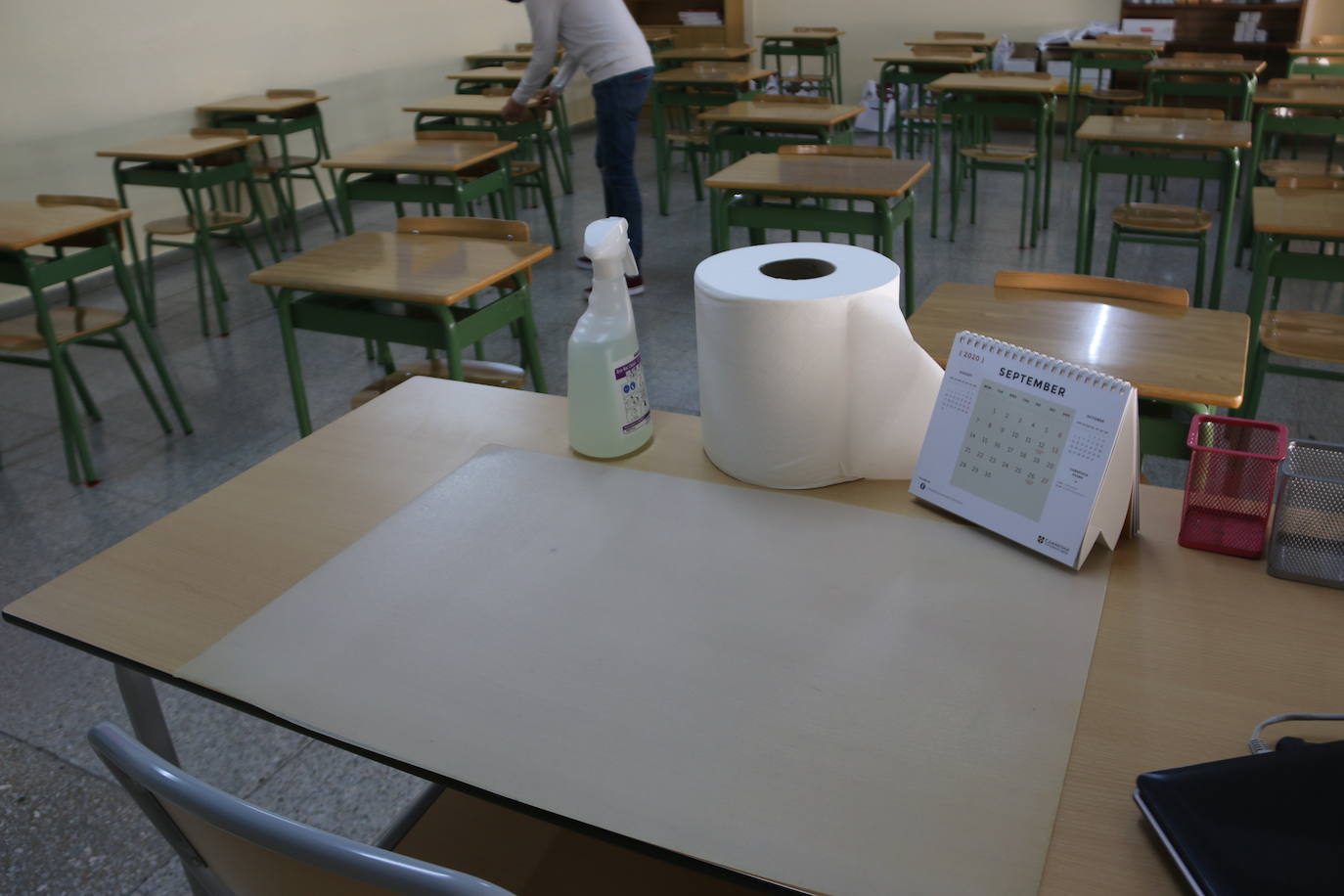 El centro educativo se prepara para que los más pequeños regresen al aula entre medidas de seguridad.