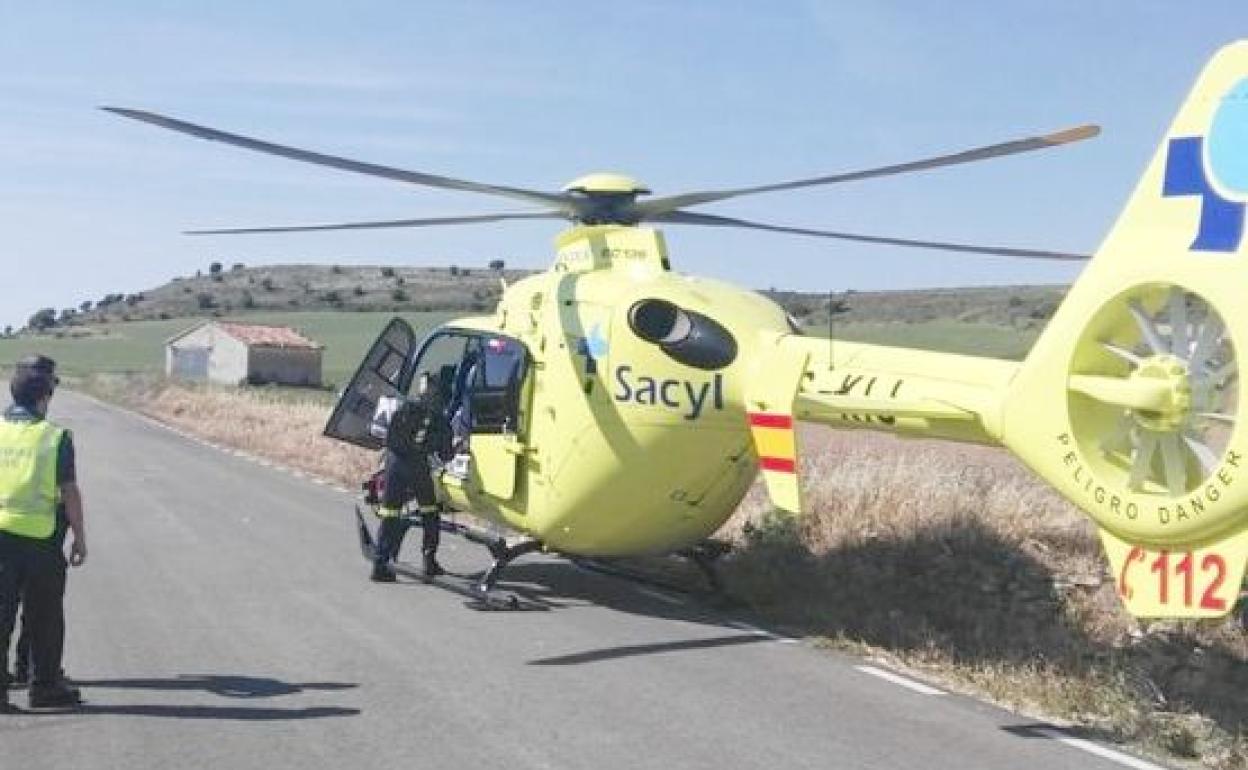 Imagen del helicóptero de Emergencias Sacyl.