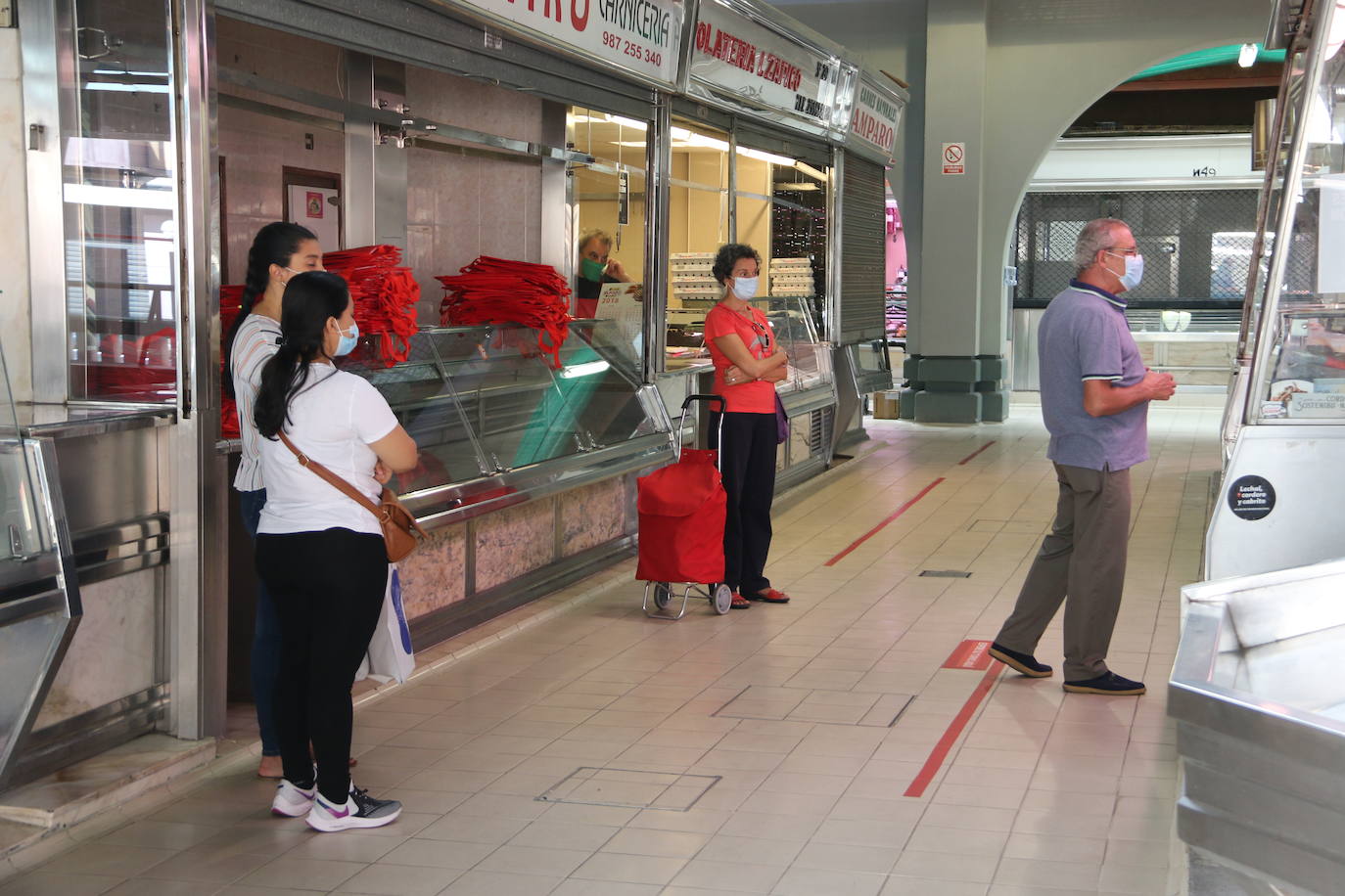 Cruz Roja y la Asociación de Comerciantes colaboran para concienciar a la sociedad