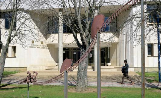 Facultad de Ciencias Biológicas y Ambientales. 