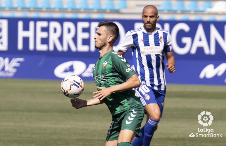 La Ponferradina volvía a competir tras unas semanas de descanso y se midió al Castellón