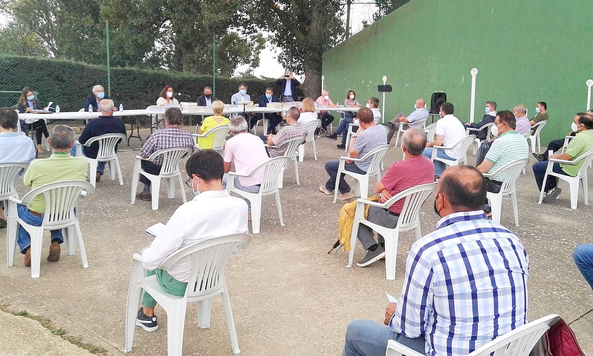 Imagen de la reunión mantenida este lunes.