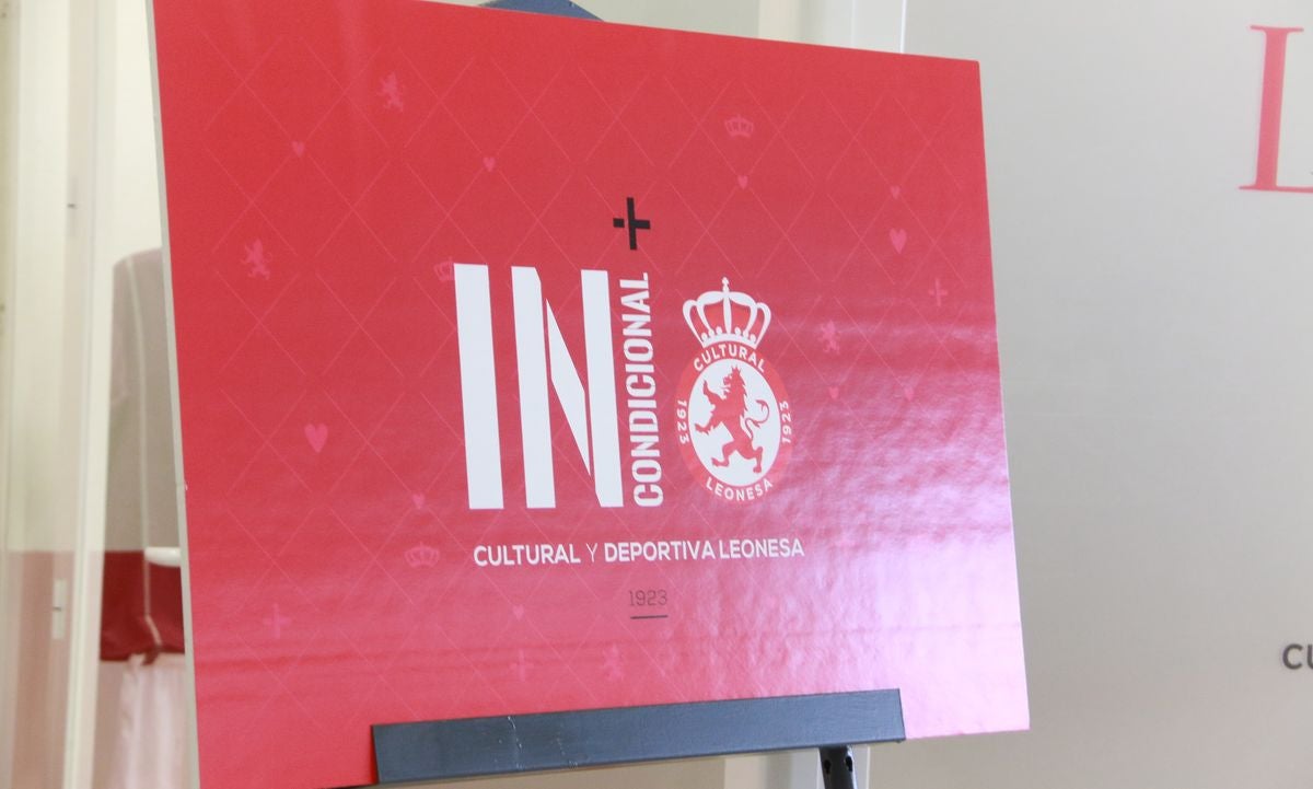 Fotos: Renovación presencial de abonos de la Cultural