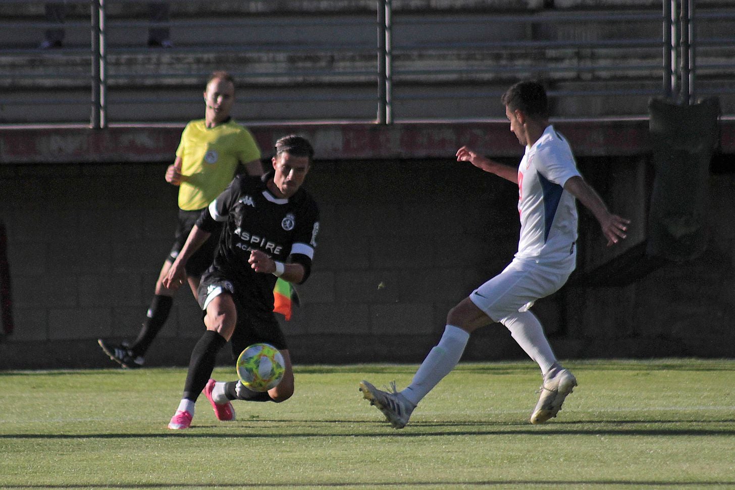 La Cultural y Deportiva Leonesa disputa un nuevo encuentro de pretemporada, en esta ocasión ante el Rayo Majadahonda. El equipo de Cabello sigue avanzando en su puesta a punto para el inicio de la campaña.