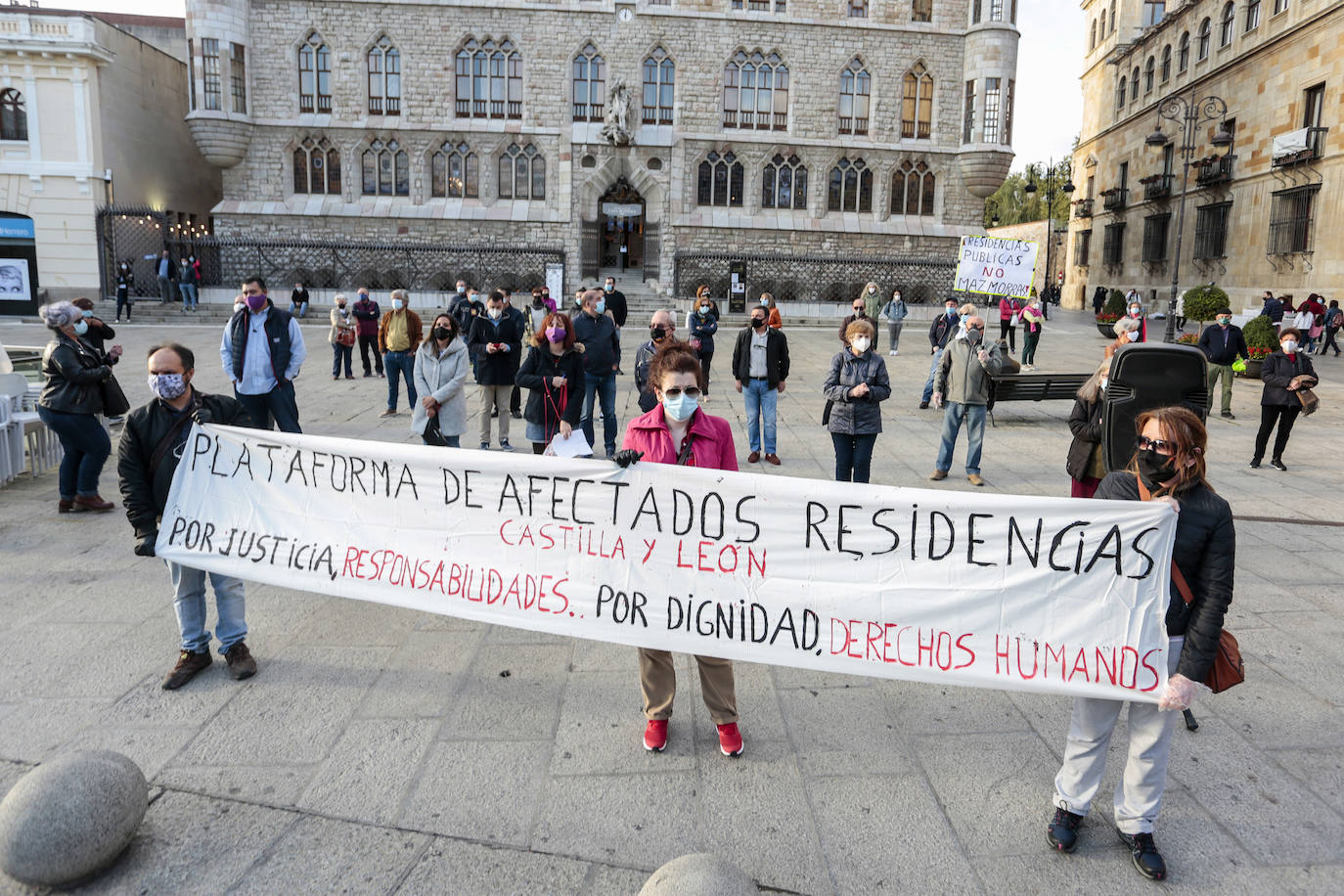 Una de las pancartas que pudieron verse en la tarde del domingo. 