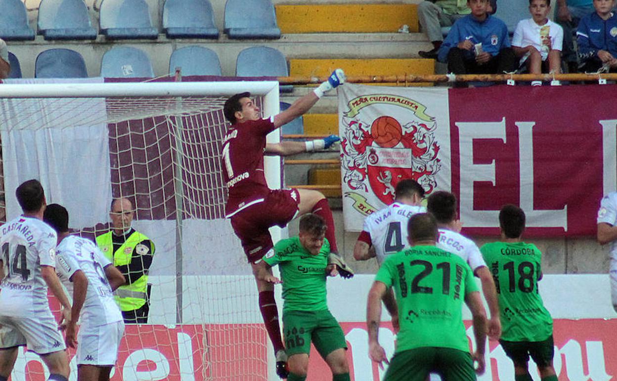 Leandro, en un partido de la pasada temporada.