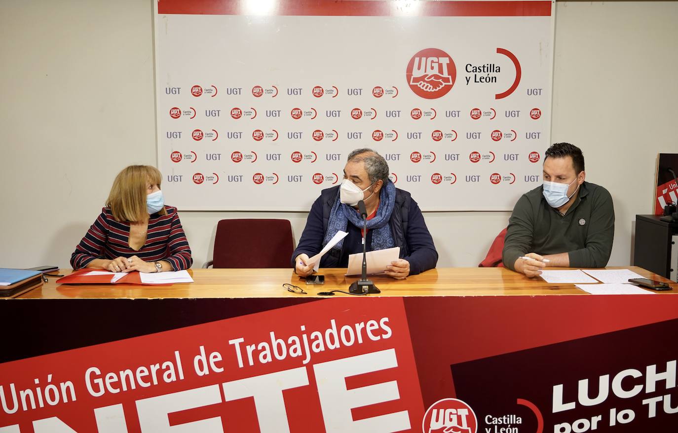 Fotos: UGT analiza la situación de las residencias de mayores