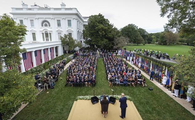 Acto del anuncio de la candidatura al Tribunal Supremo de la jueza Barret el 26 de septiembre de 2020 en el Rose Garden de la Casa Blanca. White House. 