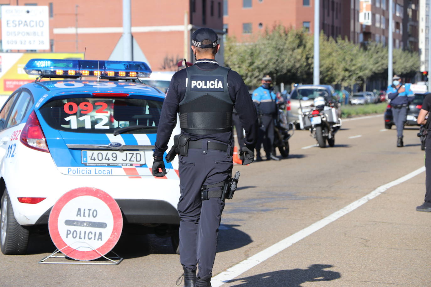 Fotos: Controles de acceso a León