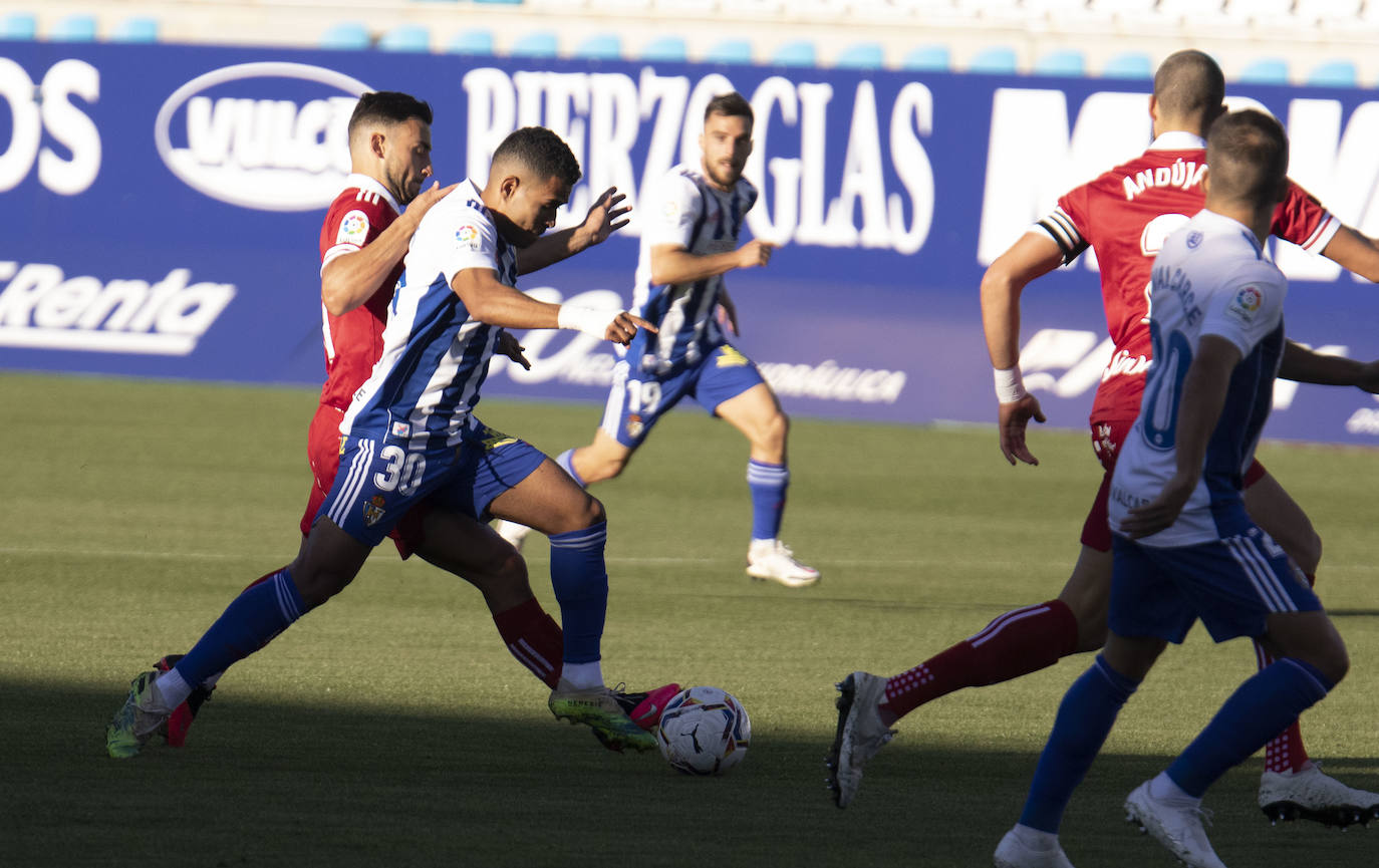 El equipo berciano vio rota su racha de triunfos en un partido donde su rival fue mejor.