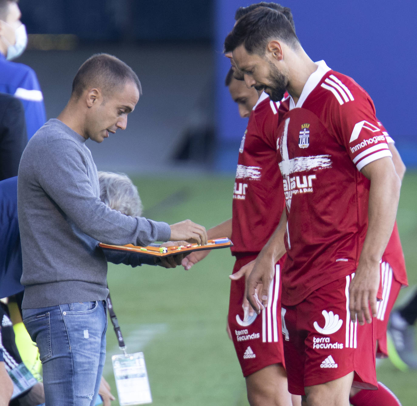 El equipo berciano vio rota su racha de triunfos en un partido donde su rival fue mejor.