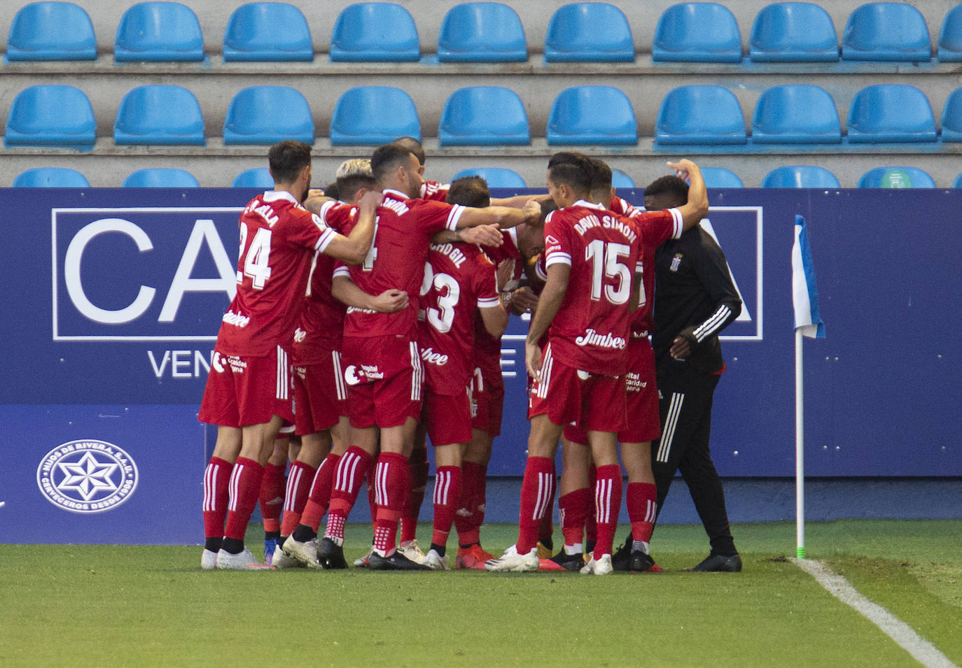 El equipo berciano vio rota su racha de triunfos en un partido donde su rival fue mejor.