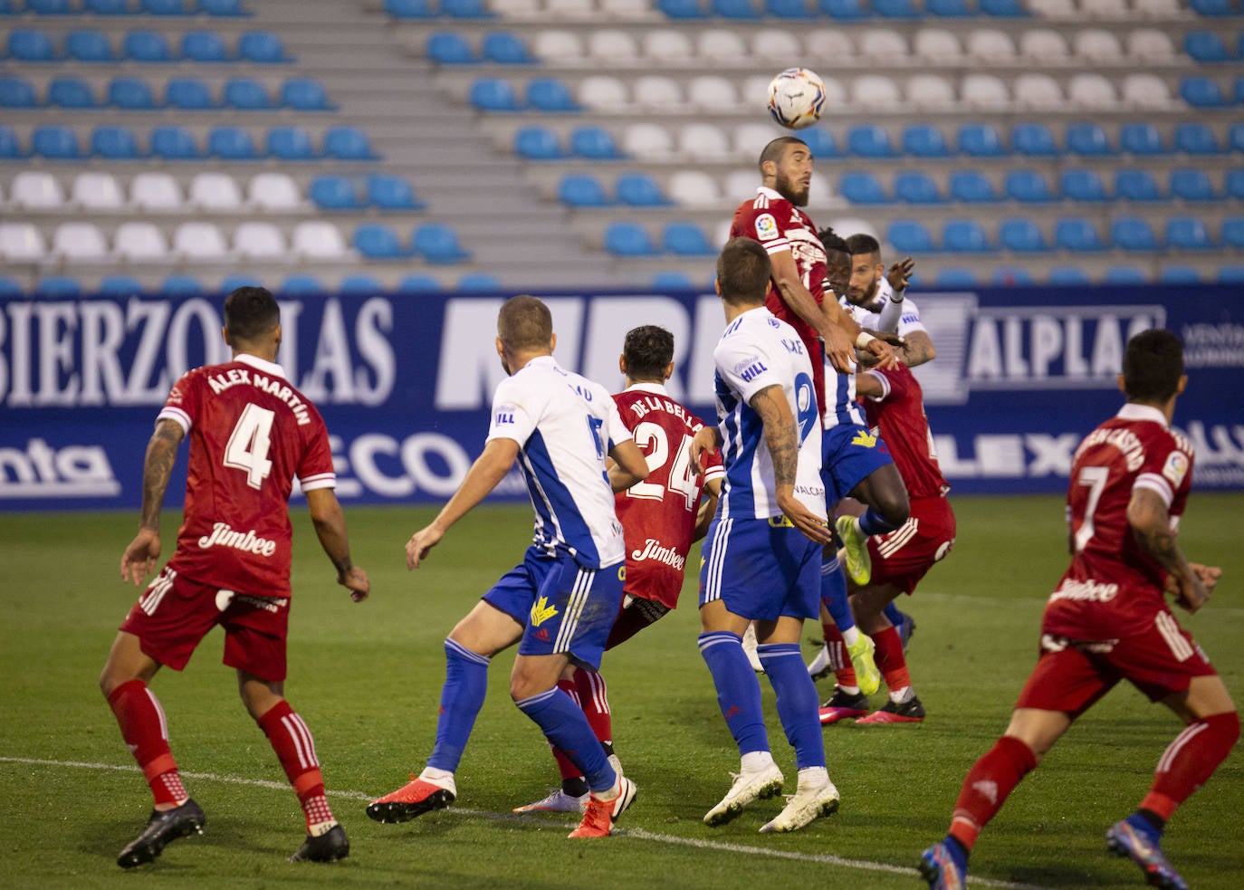 El equipo berciano vio rota su racha de triunfos en un partido donde su rival fue mejor.