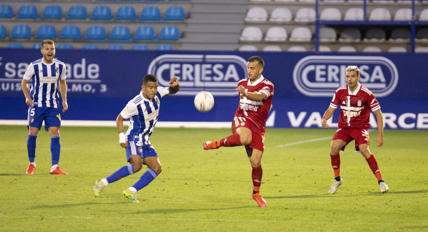 El equipo berciano vio rota su racha de triunfos en un partido donde su rival fue mejor.