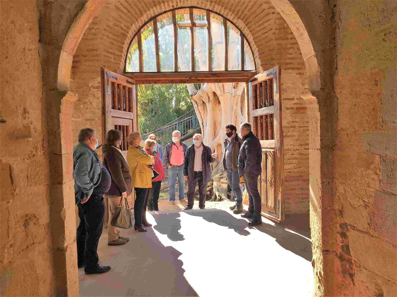 Las obras de restauración de la iglesia de San Pelayo de la localidad de Velilla de La Reina.